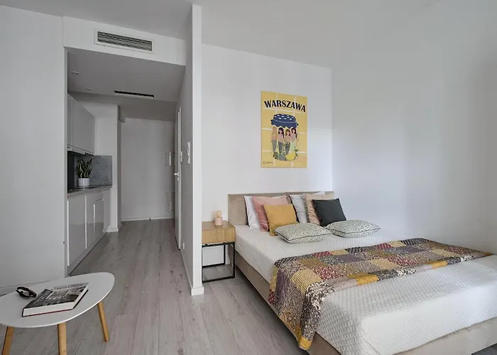Urbannestgroup - Old Town Studio S17